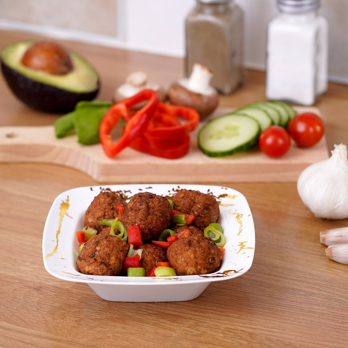 10 Pack Hard Plastic White and Gold Marble-Look Small Dessert 5oz Square Bowls - Decodine