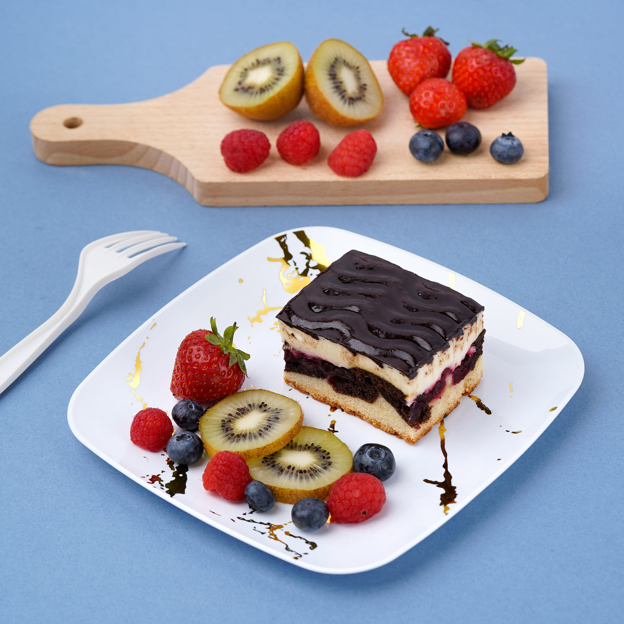 10 Pack White and Gold Marble-Look Square 7.5" Dinner Plates - Decodine