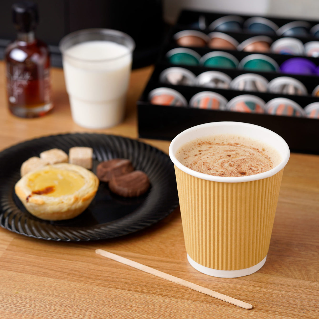 30 Pack Triple Wall 10oz Disposable Paper Cups with Lids - Decodine