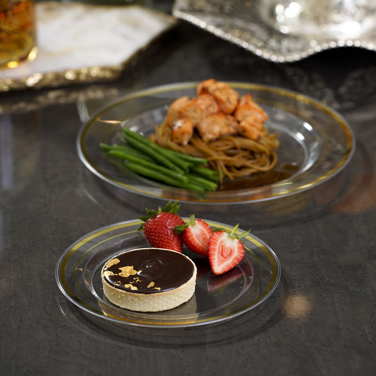 20 Pack 10" Hard Plastic Dinner Plates with Gold Rim - Decodine