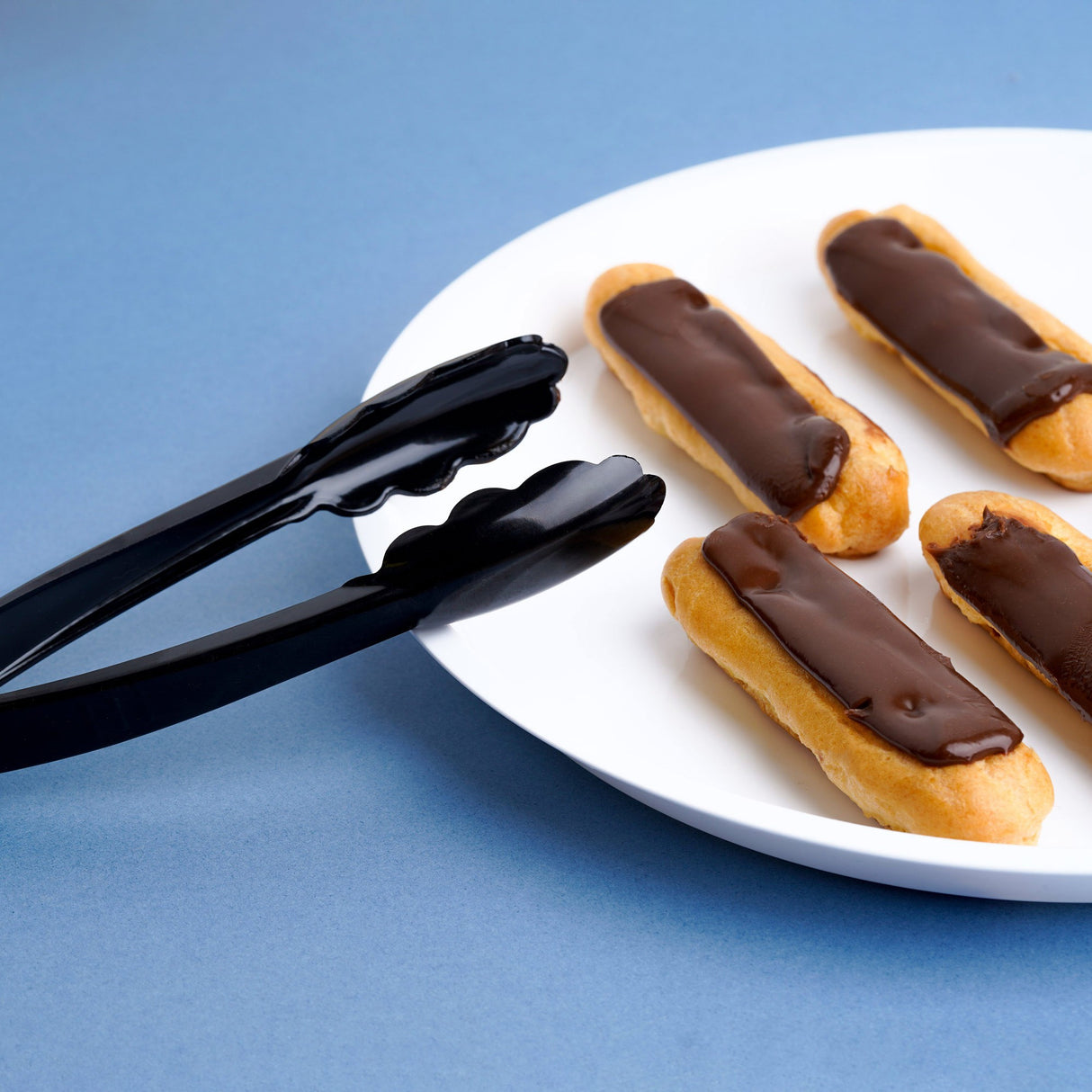 6 Pack 7.5" Black Plastic Serving Tongs - Decodine