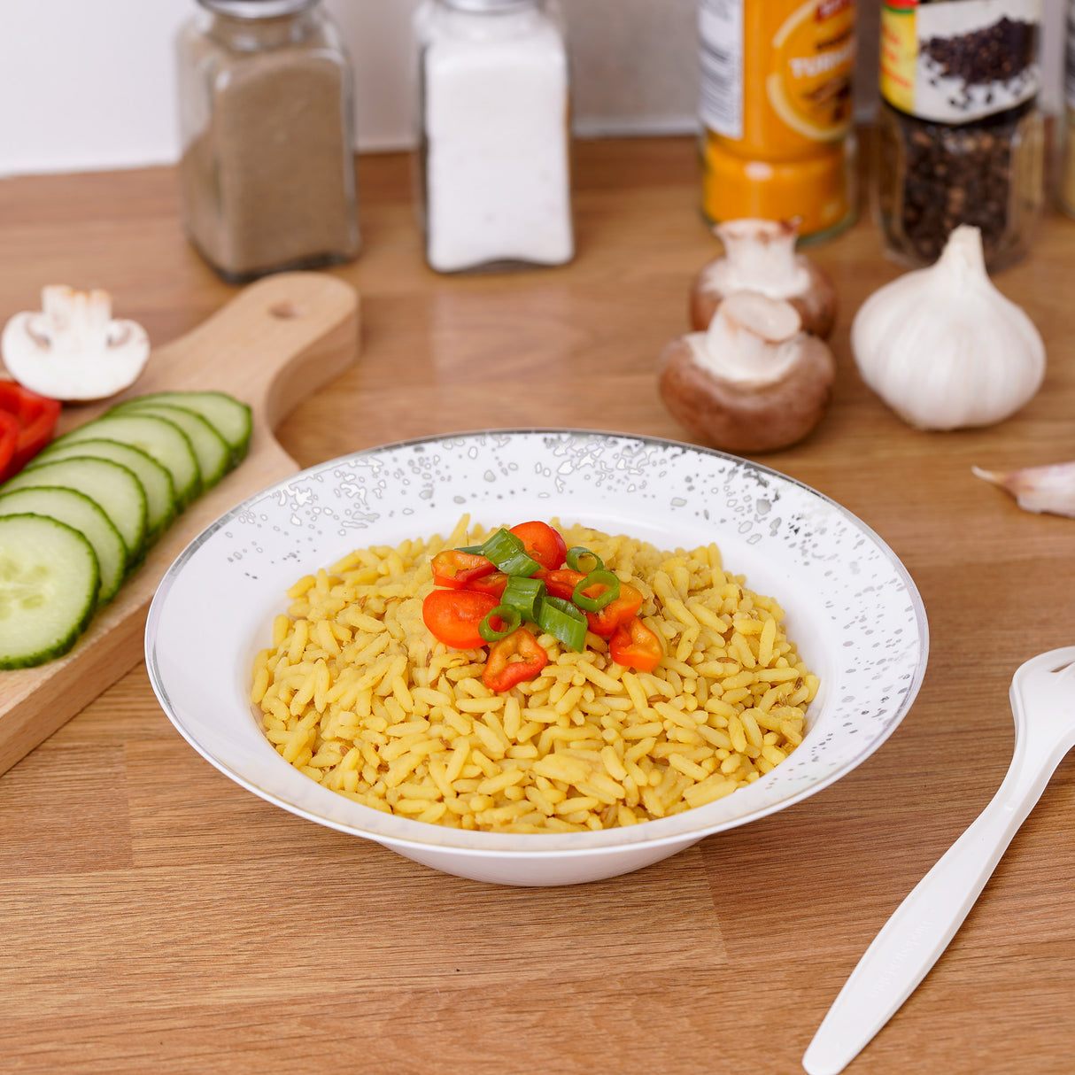 Pack of 10 Hard Plastic Bowls 10oz - White with Silver Polka Dots - Lightweight and Perfect for Parties and Soups - Decodine