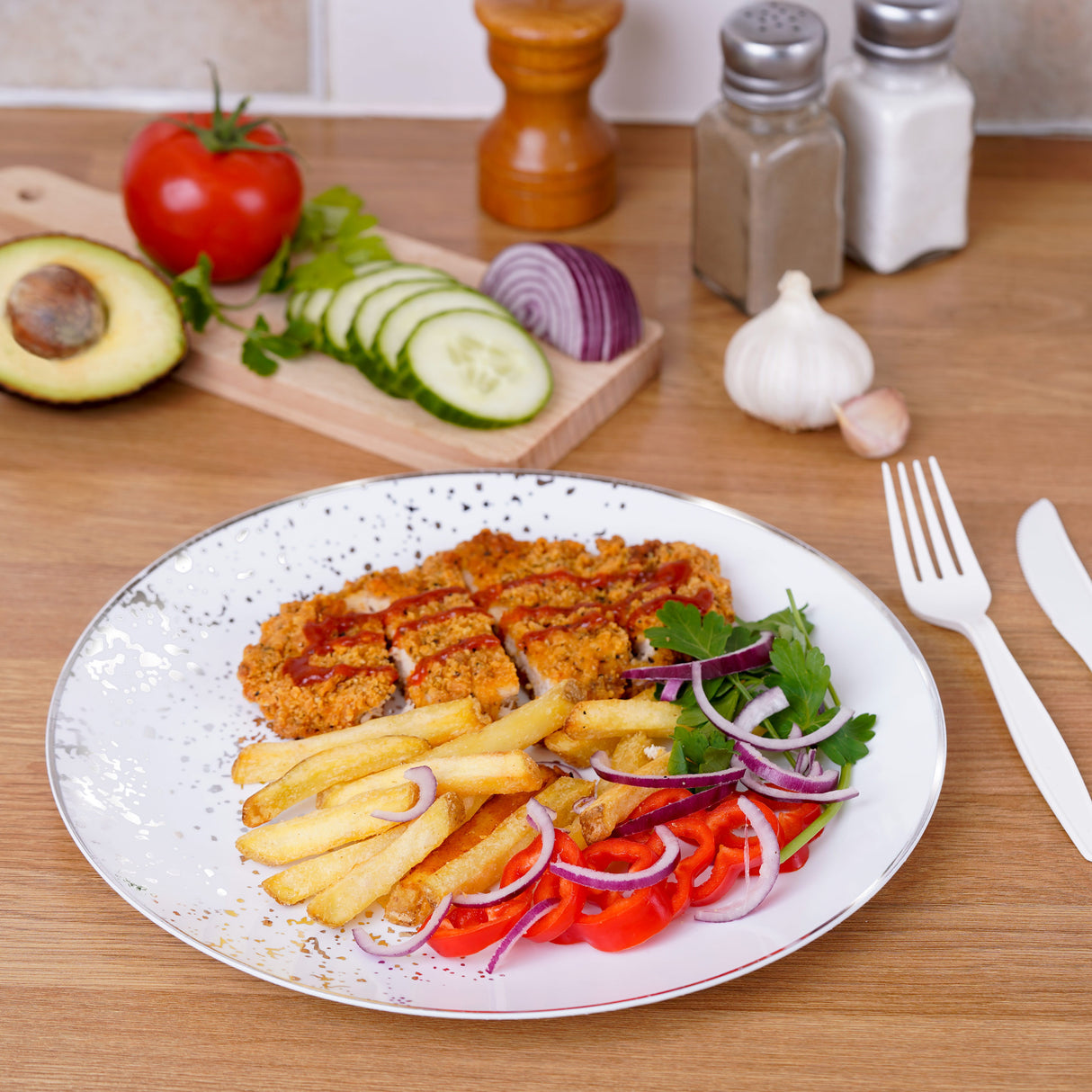 Pack of 10 Hard Plastic Plates 10" - White with Silver Polka Dots - Lightweight and Versatile - Decodine