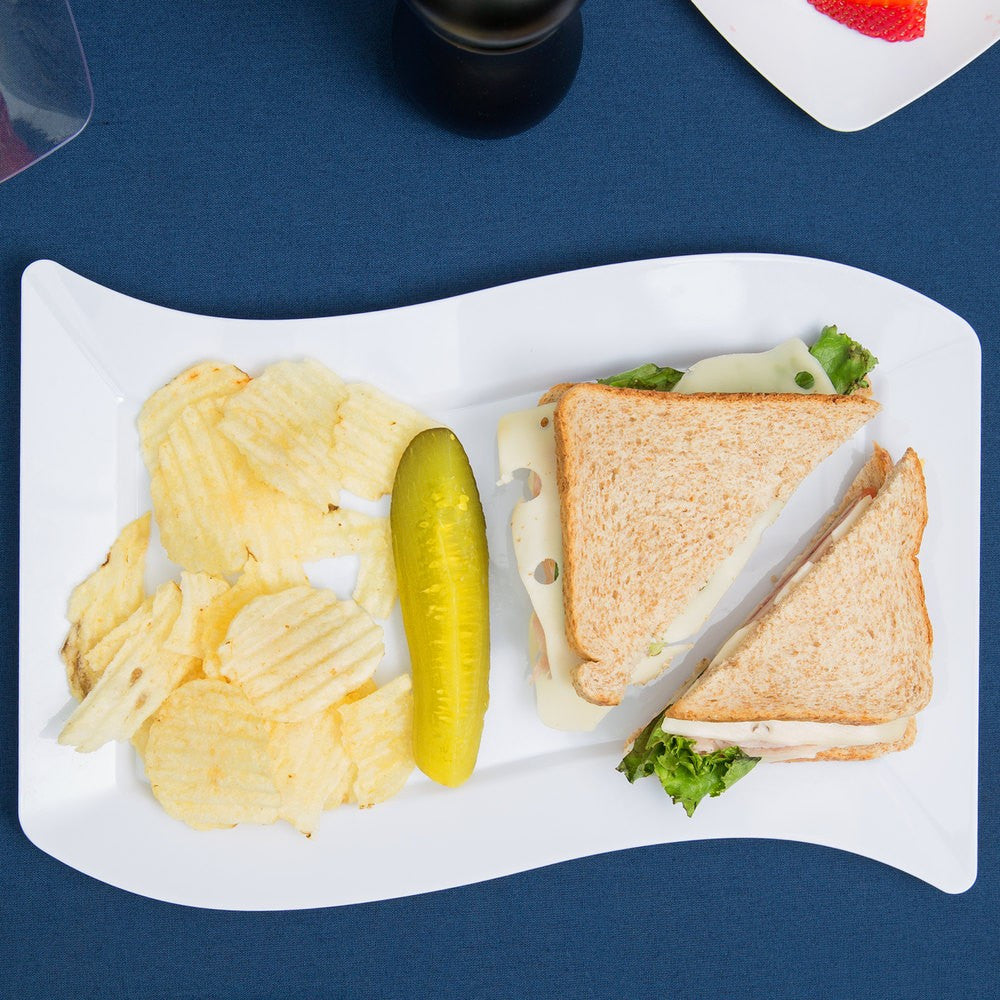 10 Pack Rectangular 7.5" x 12" Wavy Designed Plastic White Luncheon Plates - Decodine