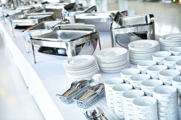How To Source High-Quality Catering Supplies Online